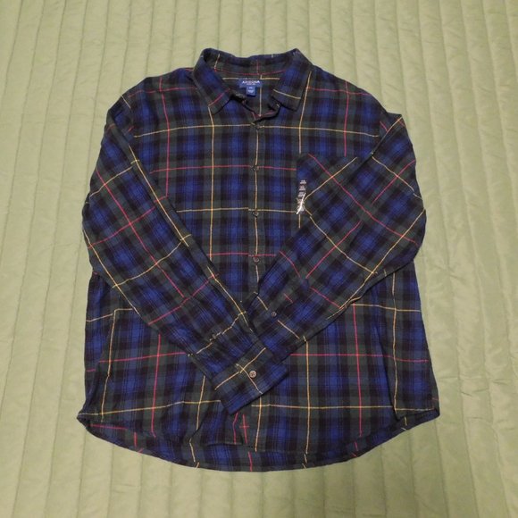 Flannel tartan plaid button down NWT - Picture 2 of 8